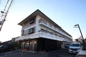 プレシャス参番館外観写真