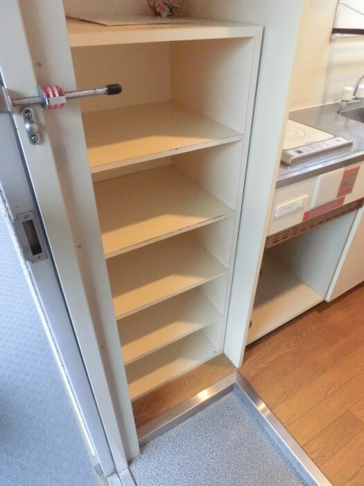 物件内観写真13　(靴箱)