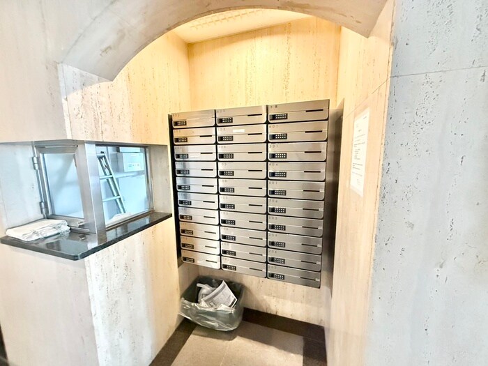 物件外観写真4　(建物設備)