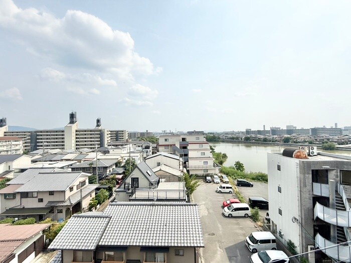 物件内観写真22　(室内からの展望)