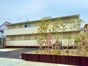 ライフガーデン上野芝外観写真