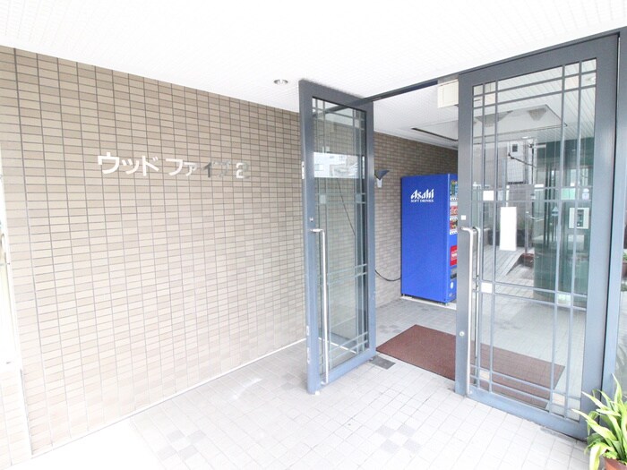 物件外観写真5　(エントランス部分)