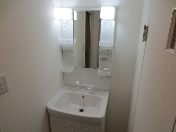 物件内観写真11　(洗面)