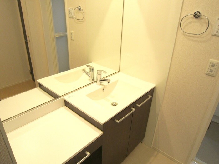 物件内観写真6　(洗面)