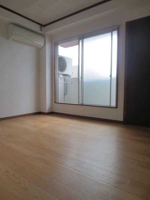 物件内観写真11　(居室)