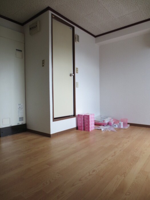 物件内観写真12　(居室)