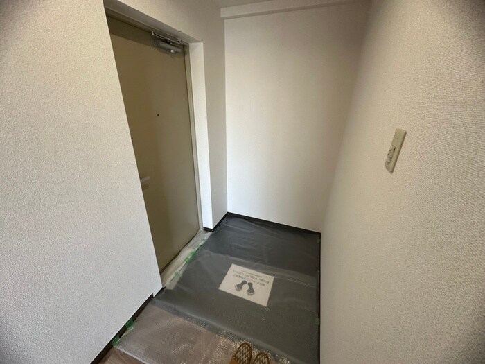 物件内観写真15　(玄関)