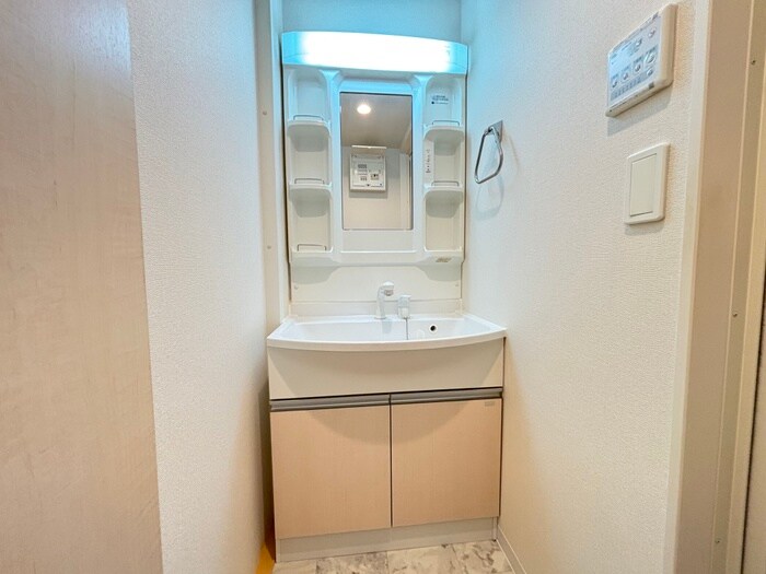 物件内観写真12　(洗面)