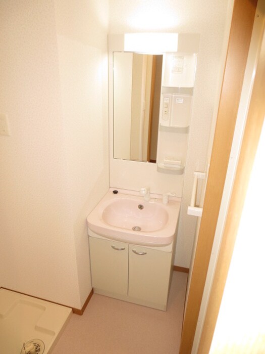 物件内観写真12　(洗面)