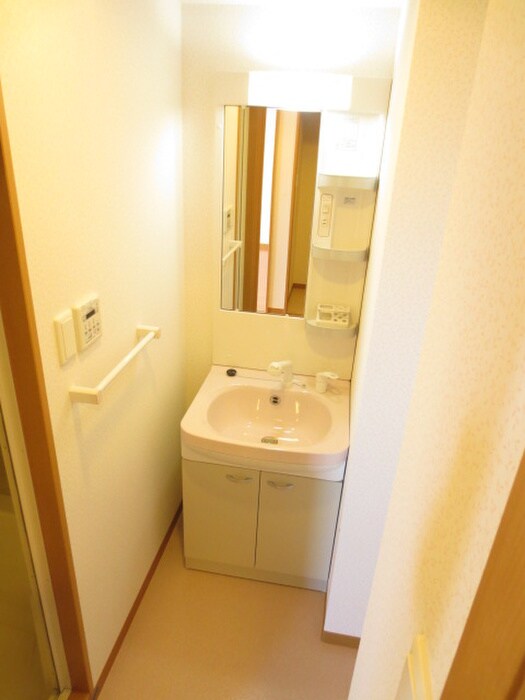 物件内観写真12　(洗面)