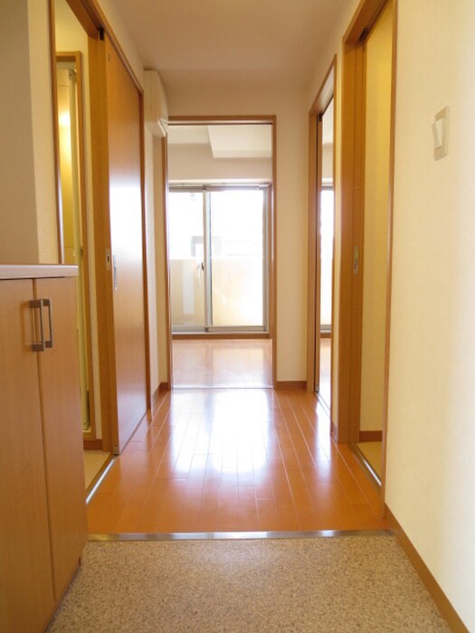 物件内観写真20　(廊下)
