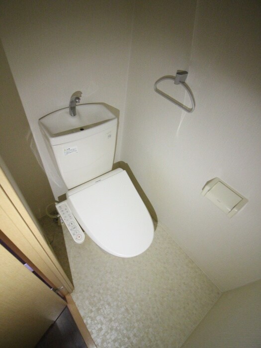 物件内観写真12　(トイレ)