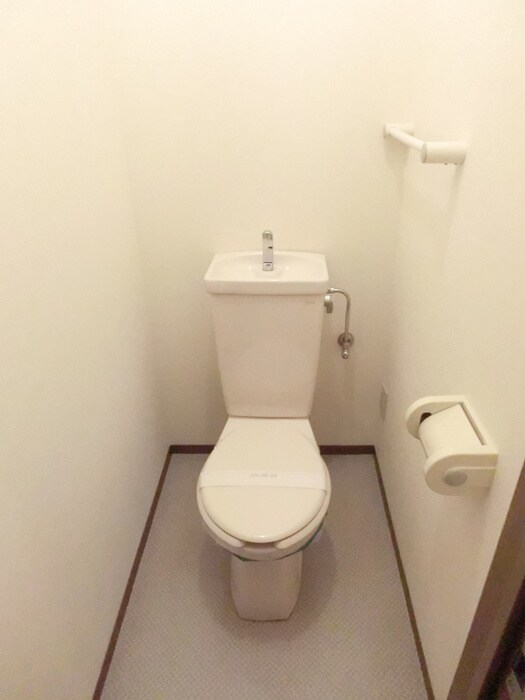 物件内観写真9　(トイレ)