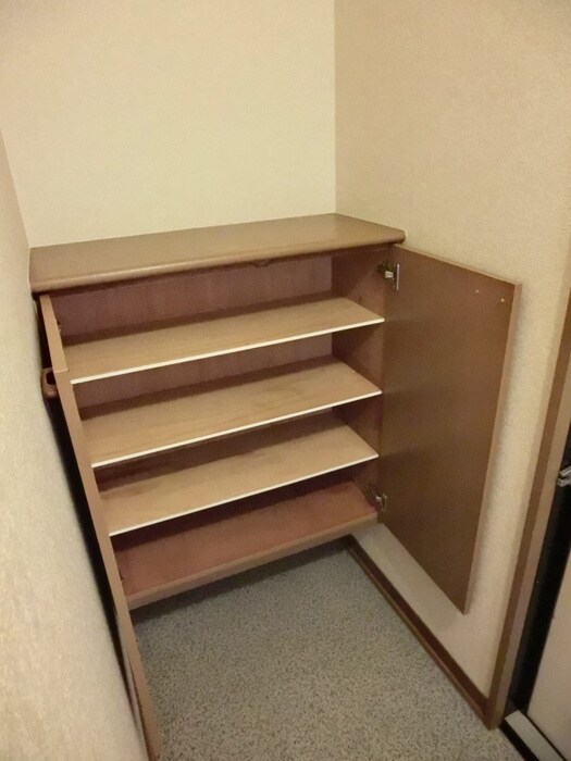 物件内観写真12　(靴箱)