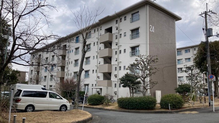 箕面粟生第二住宅９号棟(505)の物件外観写真