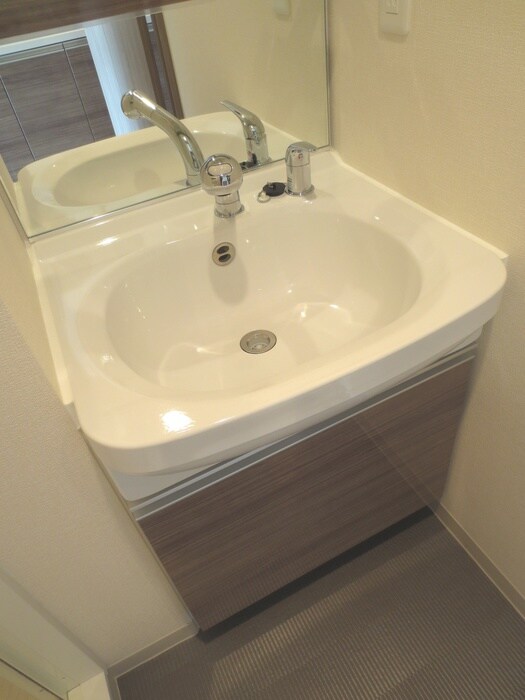 物件内観写真12　(洗面)