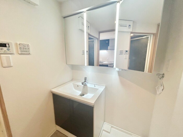 物件内観写真12　(洗面)