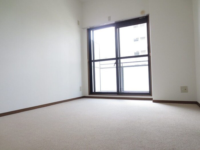 物件内観写真11　(居室)