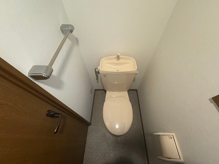 物件内観写真12　(トイレ)