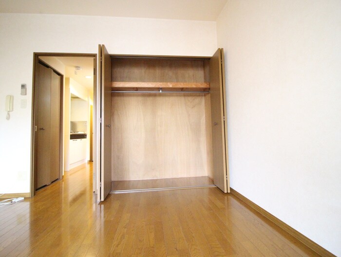 物件内観写真13　(収納)