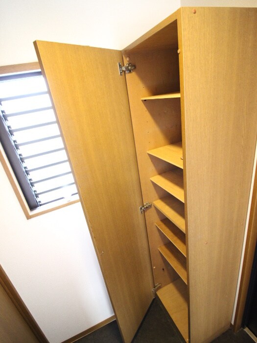 物件内観写真14　(靴箱)