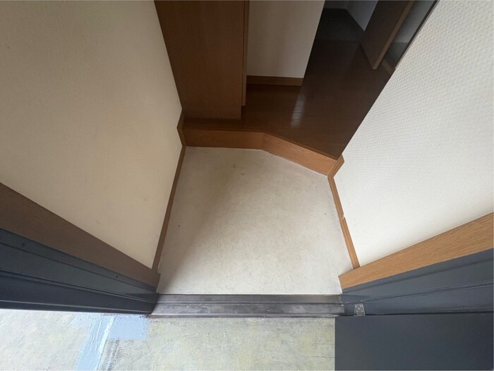 物件内観写真15　(玄関)