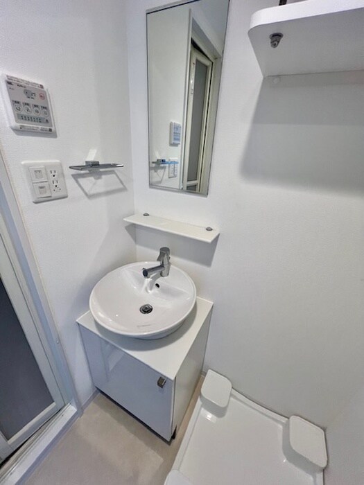 物件内観写真11　(洗面)