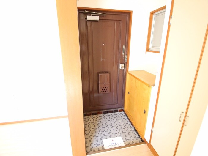 物件内観写真20　(玄関)