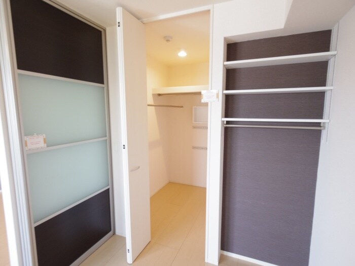 物件内観写真16　(収納)