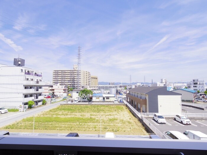 物件内観写真20　(室内からの展望)