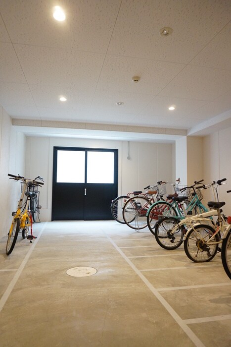 アイカーサ麩屋町の駐輪場