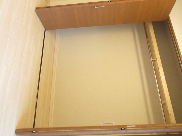 物件内観写真12　(収納)