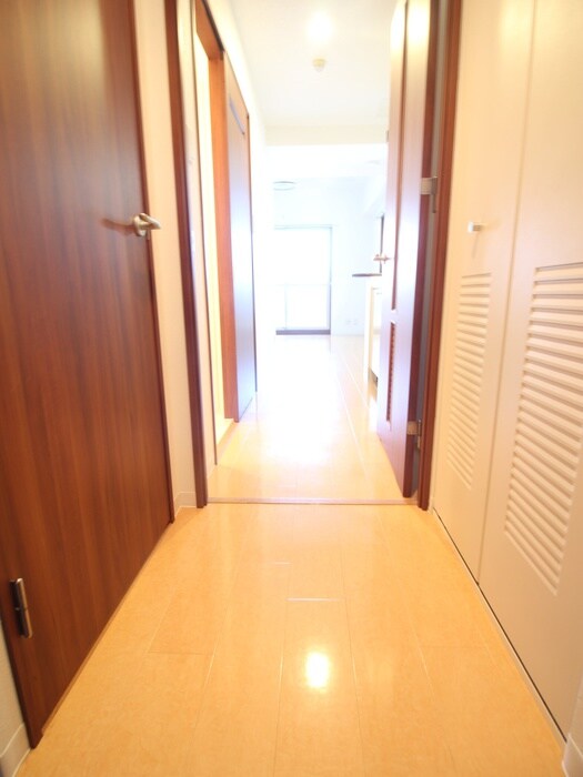 物件内観写真11　(廊下)