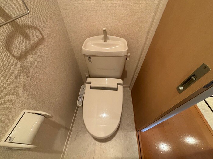 物件内観写真16　(トイレ)