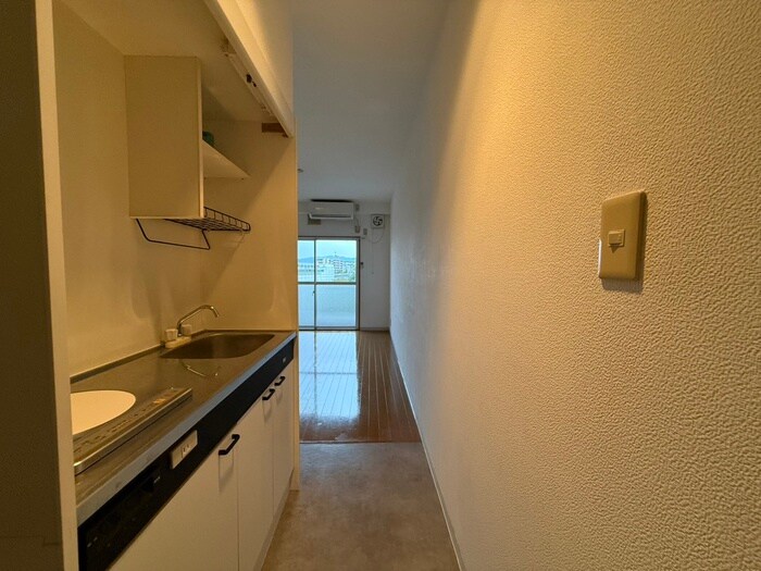 物件内観写真12　(廊下)