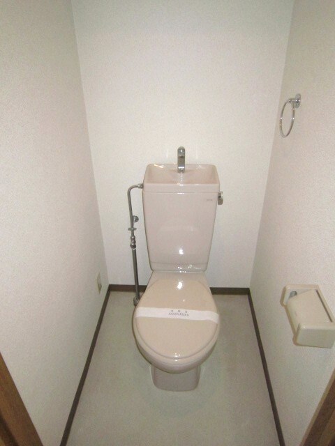 物件内観写真12　(トイレ)