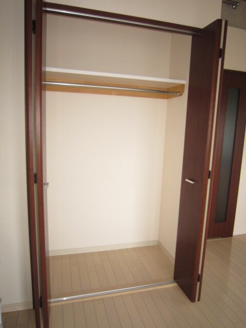 物件内観写真9　(収納)