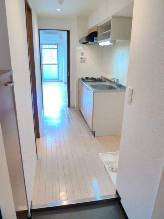 物件内観写真11　(廊下)