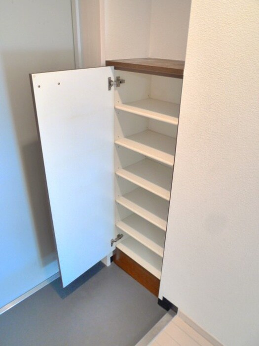 物件内観写真12　(靴箱)