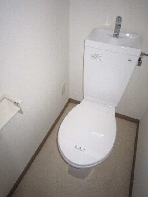 物件内観写真14　(トイレ)