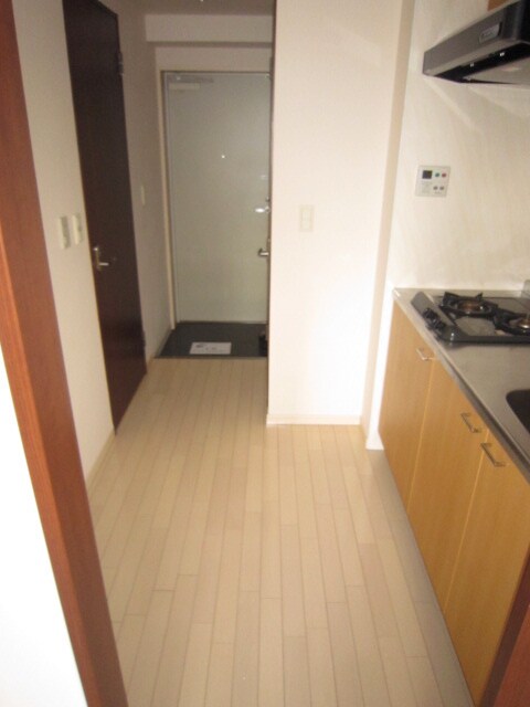 物件内観写真16　(廊下)