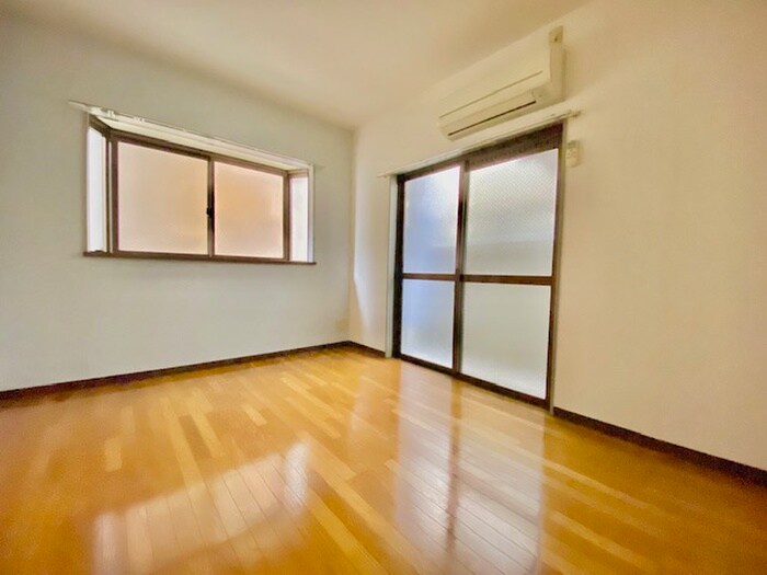 物件内観写真9　(居室)