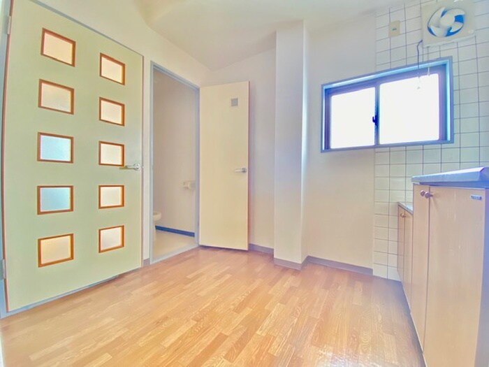 物件内観写真9　(居室)