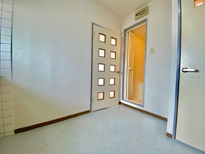 物件内観写真10　(居室)