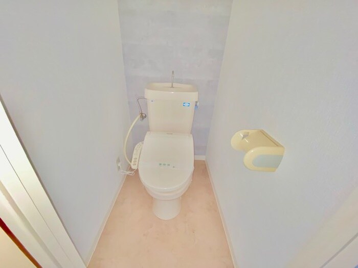 物件内観写真15　(トイレ)