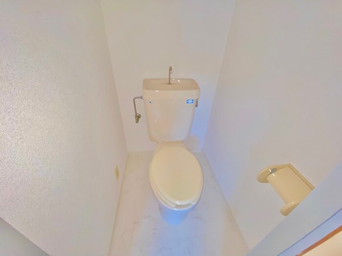 物件内観写真15　(トイレ)