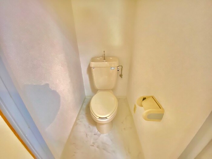 物件内観写真15　(トイレ)
