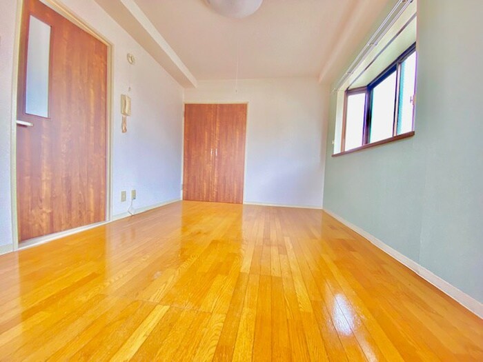 物件内観写真19　(居室)