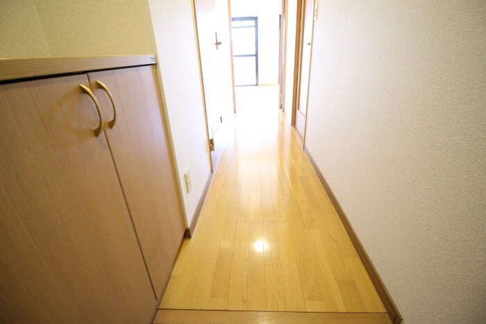 物件内観写真19　(廊下)