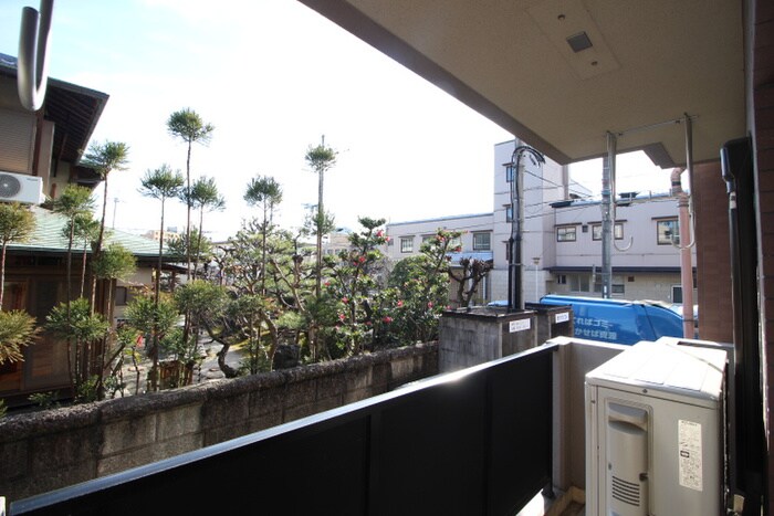 物件内観写真21　(室内からの展望)